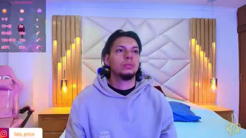 Snapshot of laia_and_damian chatting on 10/13/25, 01:00 laia_and_damian online show from 10/13/25, 01:00