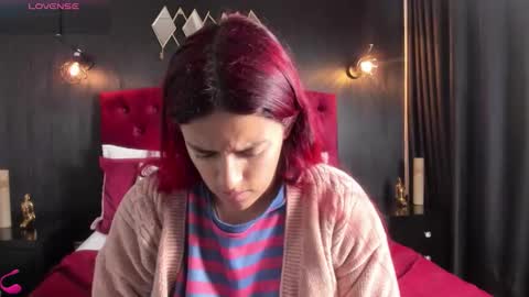 Laia  online show from 12/05/25, 11:52