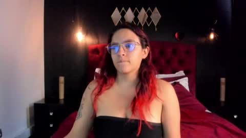 Snapshot of laia_jonees chatting on 06/06/26, 11:59 Laia online show from 06/06/26, 11:59