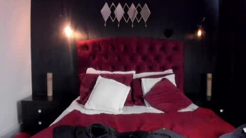 Snapshot of laia_jonees chatting on 06/10/26, 12:15 Laia online show from 06/10/26, 12:15