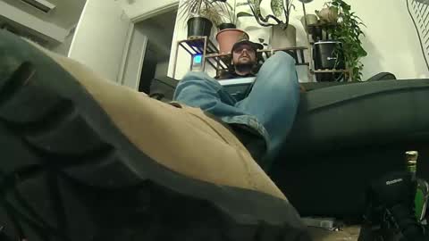 Snapshot of laidback_and_chill chatting on 01/18/25, 01:18 Rick online show from 01/18/25, 01:18