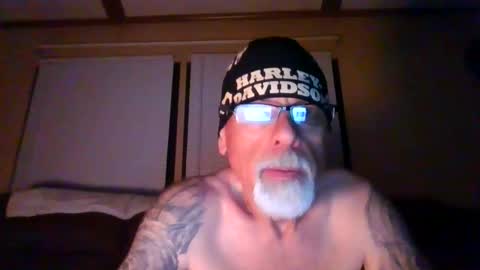 laidbackluxury online show from 05/17/26, 02:53
