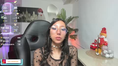 Snapshot of laila_angel chatting on 01/07/25, 08:13 laila_angel online show from 01/07/25, 08:13