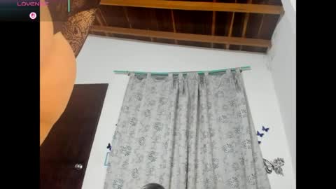 Leila Laly online show from 05/15/26, 03:41