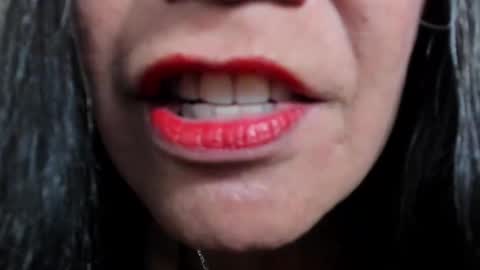 Lailacastillo online show from 09/25/25, 12:09