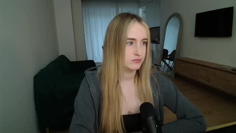 lailatoks - TIP 100 tks  get all my videos 22 VIDEOS SQUIRT PUSSY DILDO online show from 03/28/26, 08:25