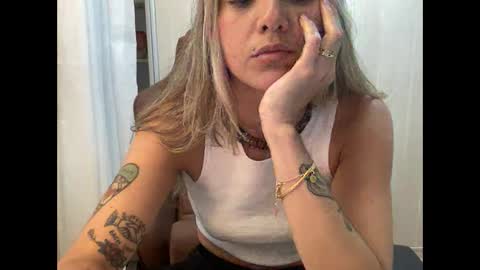 lailayourangel online show from 12/04/25, 11:35