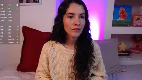 Snapshot of lailypink chatting on 11/30/25, 04:44 samanta online show from 11/30/25, 04:44