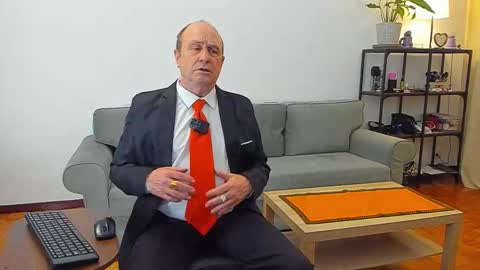 lajose52 online show from 11/01/25, 03:58