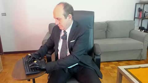 lajose52 online show from 11/27/25, 07:27