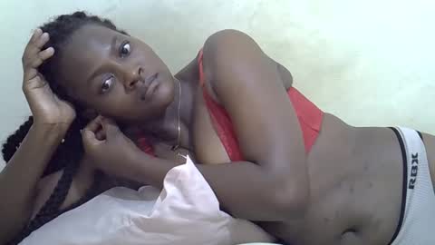 Snapshot of lajoy_ chatting on 11/12/25, 01:17 joy online show from 11/12/25, 01:17