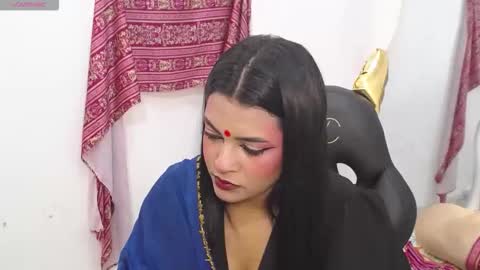 Laskhmirani online show from 10/27/25, 11:58