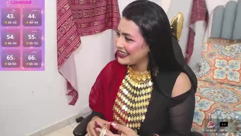 Laskhmirani online show from 10/29/25, 12:07