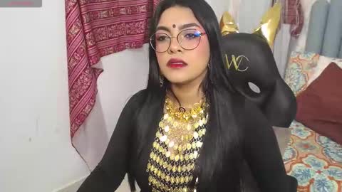 Laskhmirani online show from 11/19/25, 12:05