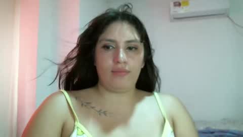 Snapshot of lala_gomez01 chatting on 01/04/25, 06:51 laura gomez online show from 01/04/25, 06:51