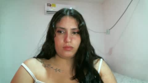 Snapshot of lala_gomez01 chatting on 01/25/25, 06:13 laura gomez online show from 01/25/25, 06:13