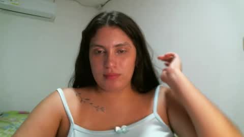 Snapshot of lala_gomez01 chatting on 01/29/25, 06:54 laura gomez online show from 01/29/25, 06:54