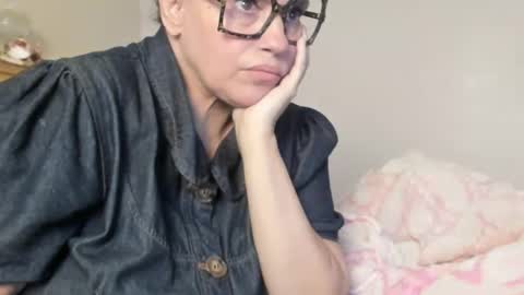 Snapshot of lalaisallbad chatting on 11/23/25, 03:28 Naomi Rose online show from 11/23/25, 03:28