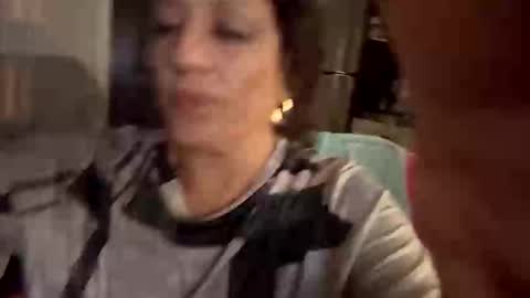 Snapshot of lalaluvsex chatting on 11/19/25, 10:48 lalaluvsex online show from 11/19/25, 10:48