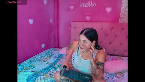 lali_hot0207 online show from 10/06/25, 06:05