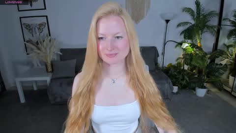 Laly online show from 04/25/26, 01:41