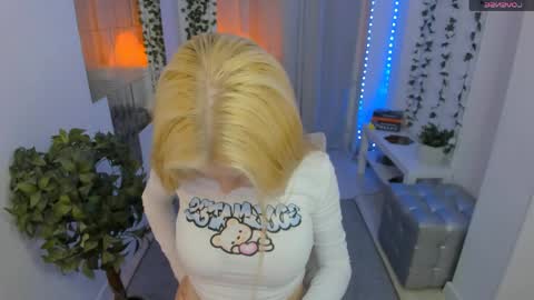 Laly online show from 06/03/26, 02:33