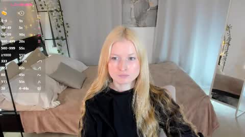 Laly online show from 06/14/26, 06:48