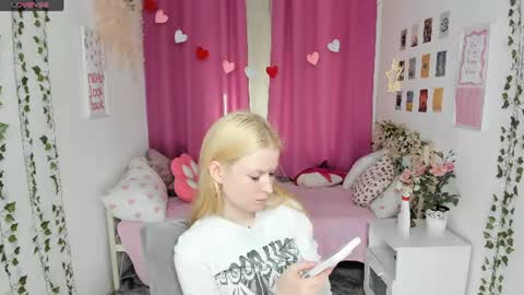 Laly online show from 06/29/26, 11:10