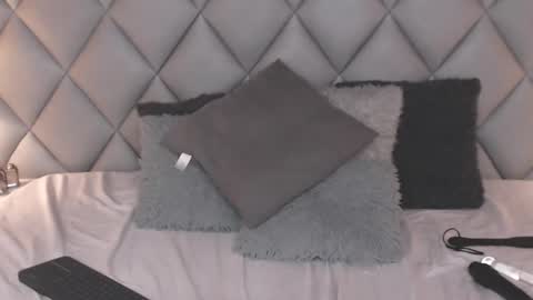 Snapshot of lalycastro chatting on 12/29/24, 11:29 Laly Castro online show from 12/29/24, 11:29