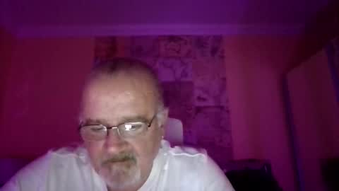 lamabama online show from 10/28/25, 11:07