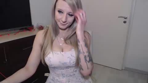 Snapshot of lamadrina006 chatting on 12/14/24, 12:11 LaMadrina006 online show from 12/14/24, 12:11