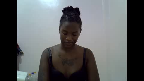 Snapshot of lamensha chatting on 09/15/25, 09:59 lamensha online show from 09/15/25, 09:59