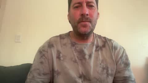 Snapshot of lampin1 chatting on 11/17/25, 06:35 lampin1 online show from 11/17/25, 06:35