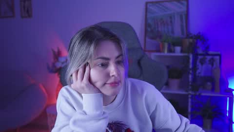 just call me Lana  and her security online show from 12/07/24, 05:42