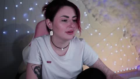 just call me Lana  and her security online show from 12/20/24, 05:40