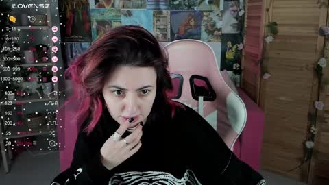 just call me Lana  and her security online show from 01/16/25, 11:48