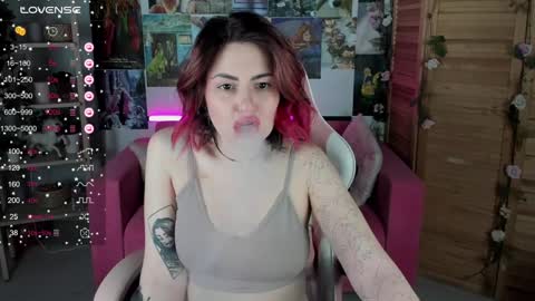 just call me Lana  and her security online show from 01/16/25, 02:51