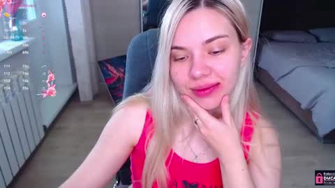 Snapshot of lana__nova chatting on 05/17/26, 06:55 Lana online show from 05/17/26, 06:55