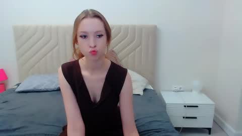 Snapshot of lana__ray chatting on 05/24/26, 09:25 lana__ray online show from 05/24/26, 09:25