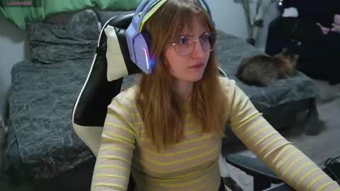 Snapshot of lana_del_kay chatting on 02/17/25, 08:04 Kay online show from 02/17/25, 08:04