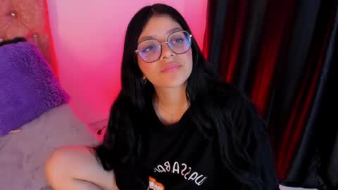 ... .          . ... online show from 02/11/25, 02:57