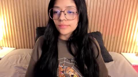 ... .          . ... online show from 09/10/25, 12:16