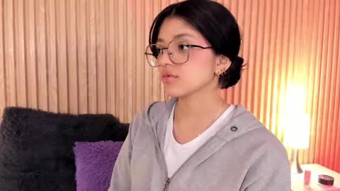 ... .          . ... online show from 09/15/25, 01:00