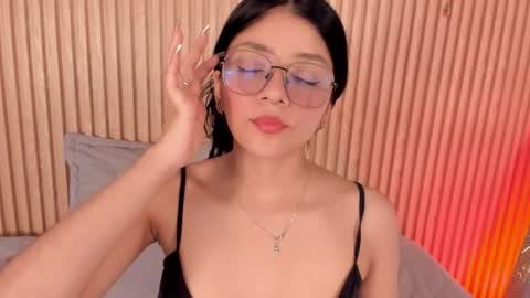 ... .          . ... online show from 12/14/25, 01:38