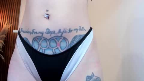 Snapshot of lana_jonnes_ chatting on 11/07/25, 09:48 Lana igauroraaaaaaaaa 1 online show from 11/07/25, 09:48