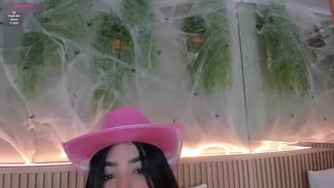 lana_lann online show from 10/11/25, 11:20