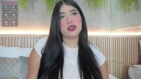 lana_lann online show from 11/16/25, 12:33