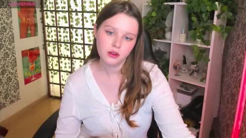 Lana online show from 10/21/25, 09:32