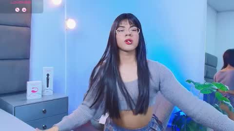 valentino moon online show from 03/31/26, 12:23