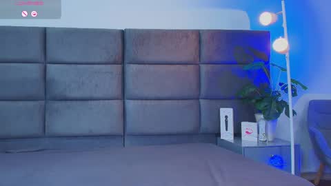 valentino moon online show from 04/18/26, 11:16